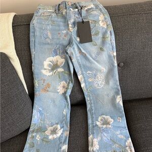 Nicole Miller Blue Floral Women's Cropped Flare Jeans